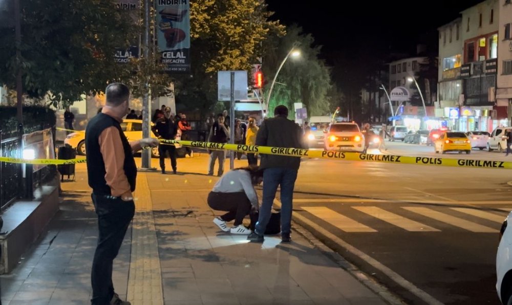 Şüpheli çanta panik yarattı: Cadde  araç ve yaya trafiğine kapatıldı