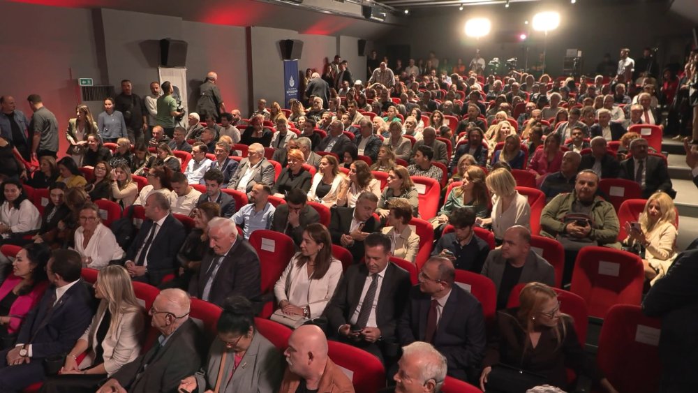Beyoğlu Sinemasının açılışını yapan İmamoğlu: İyiler hep kazanır