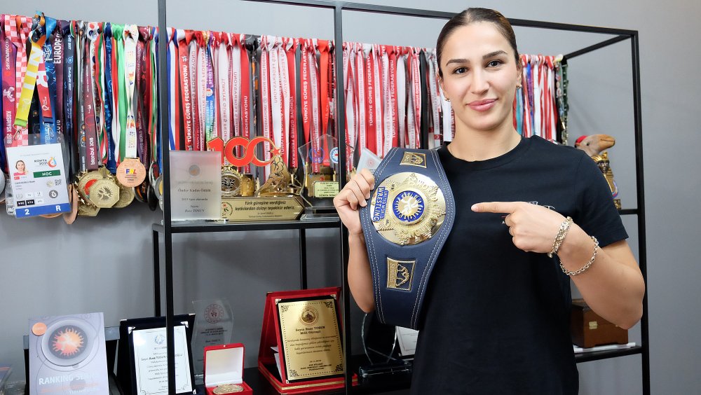 Parmağını bile oynatamadığı sakatlıktan, dünya şampiyonluğuna