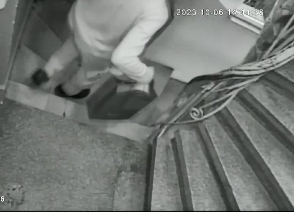 40 bin euro değerindeki saati böyle çaldılar