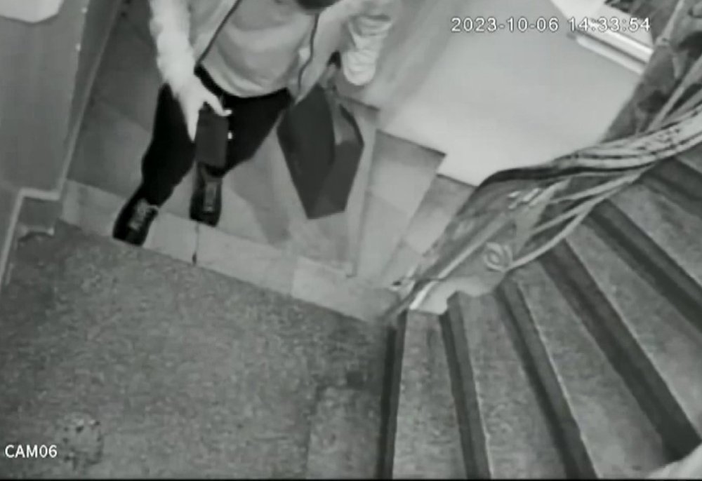 40 bin euro değerindeki saati böyle çaldılar