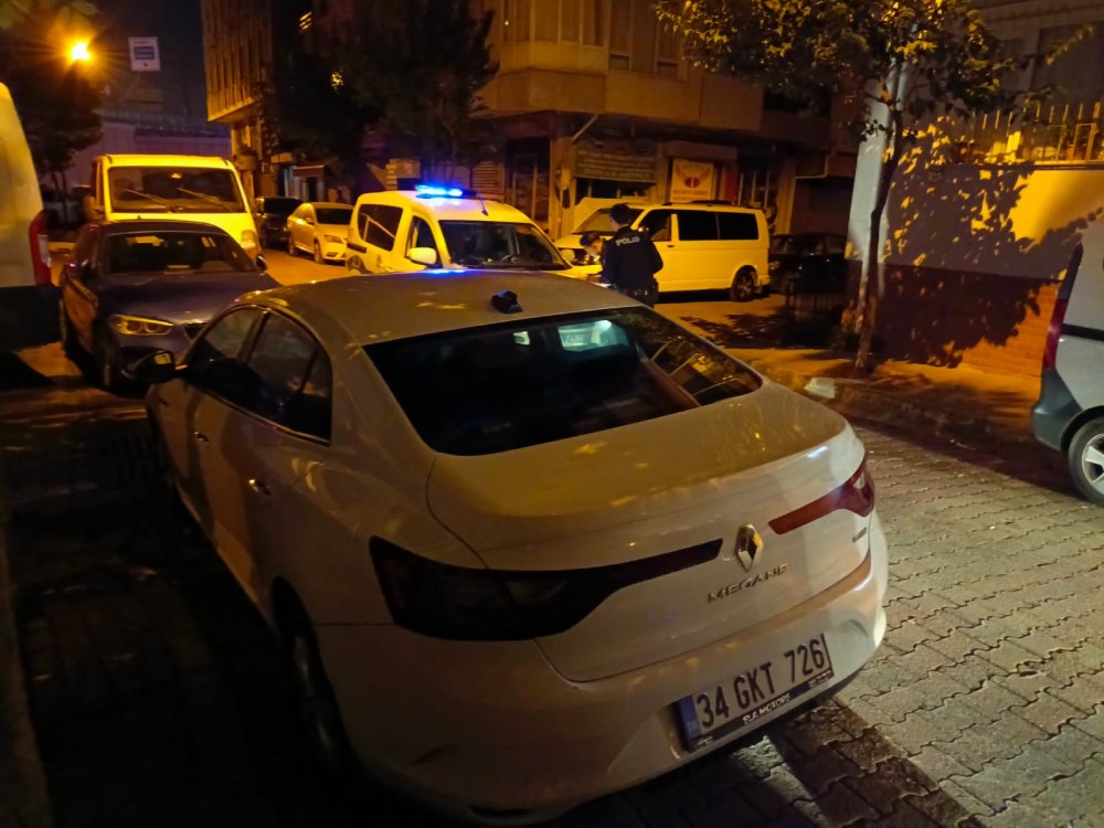 Şüphelileri kovalarken ekipler kaza yaptı: 2 polis yaralı