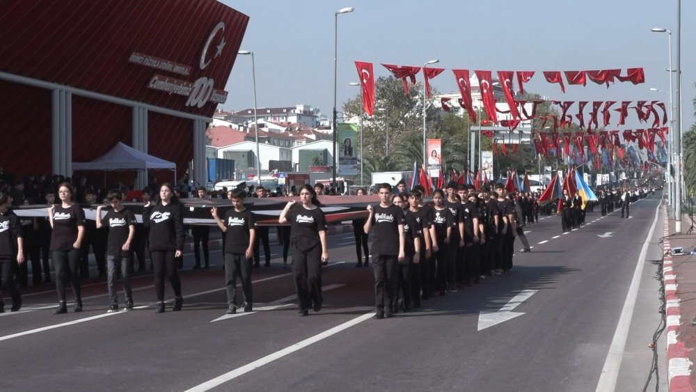Vatan Caddesi'nde 29 Ekim provası