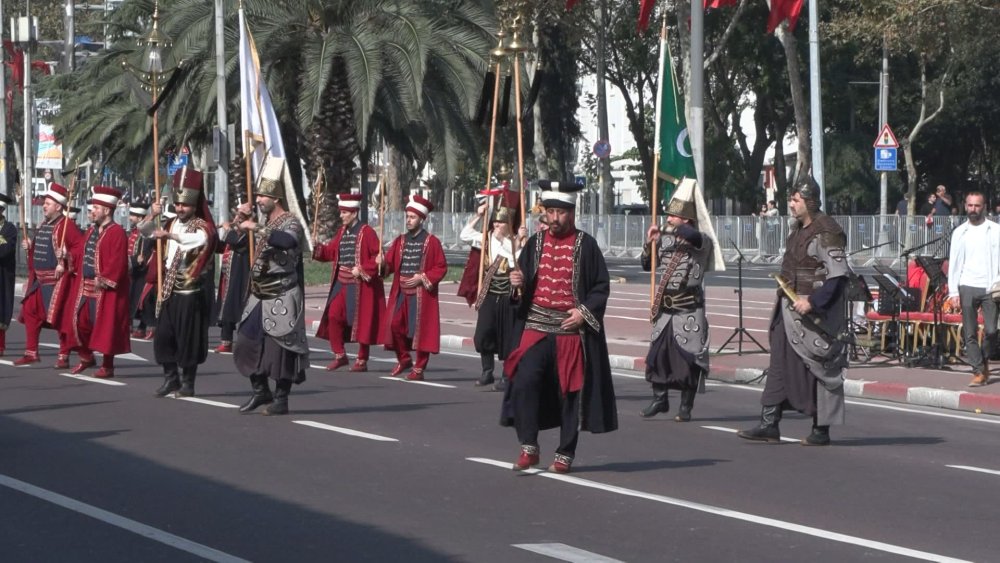 Vatan Caddesi'nde 29 Ekim provası