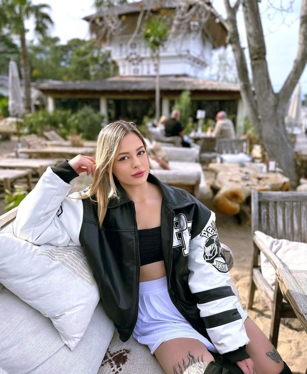 Eslem Zehra'nın şüpheli ölümü: Üçlü priz kablosuyla asılı bulundu