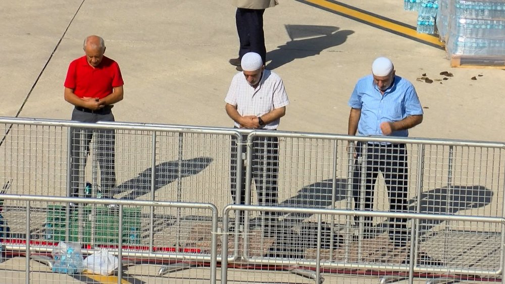 İstanbul'da Büyük Filistin Mitingi: Alana girişler başladı