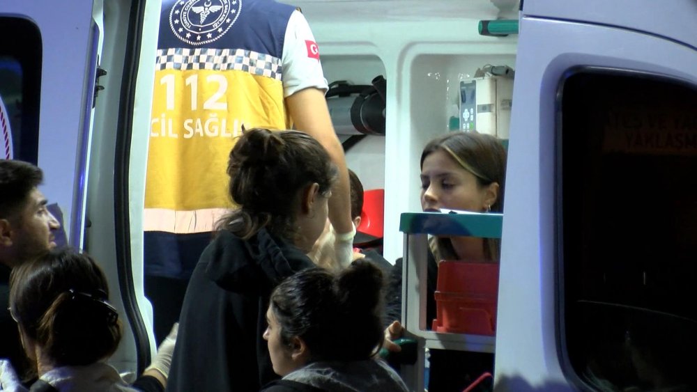 Yurtta kalan öğrenciler yemekten zehirlendi