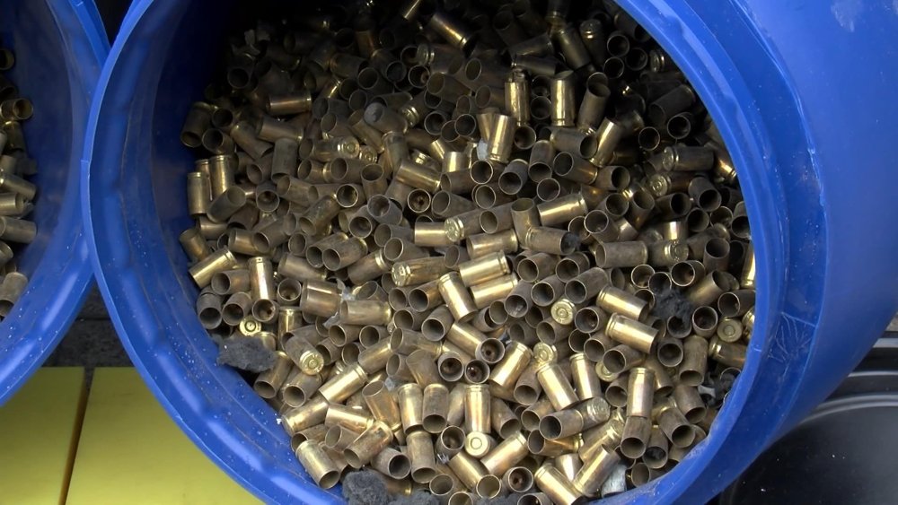 İstanbul’da suç örgütlerine operasyon: Çok sayıda silah ele geçirildi