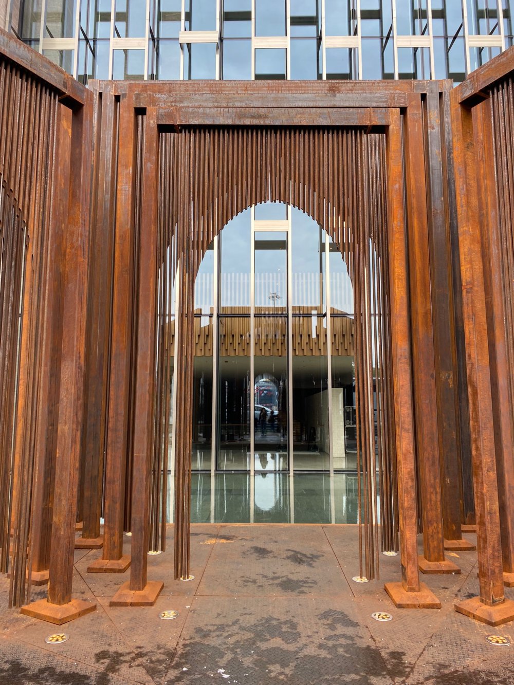 Melek Zeynep Bulut'un AKM'de sergilenen eserine yoğun ilgi