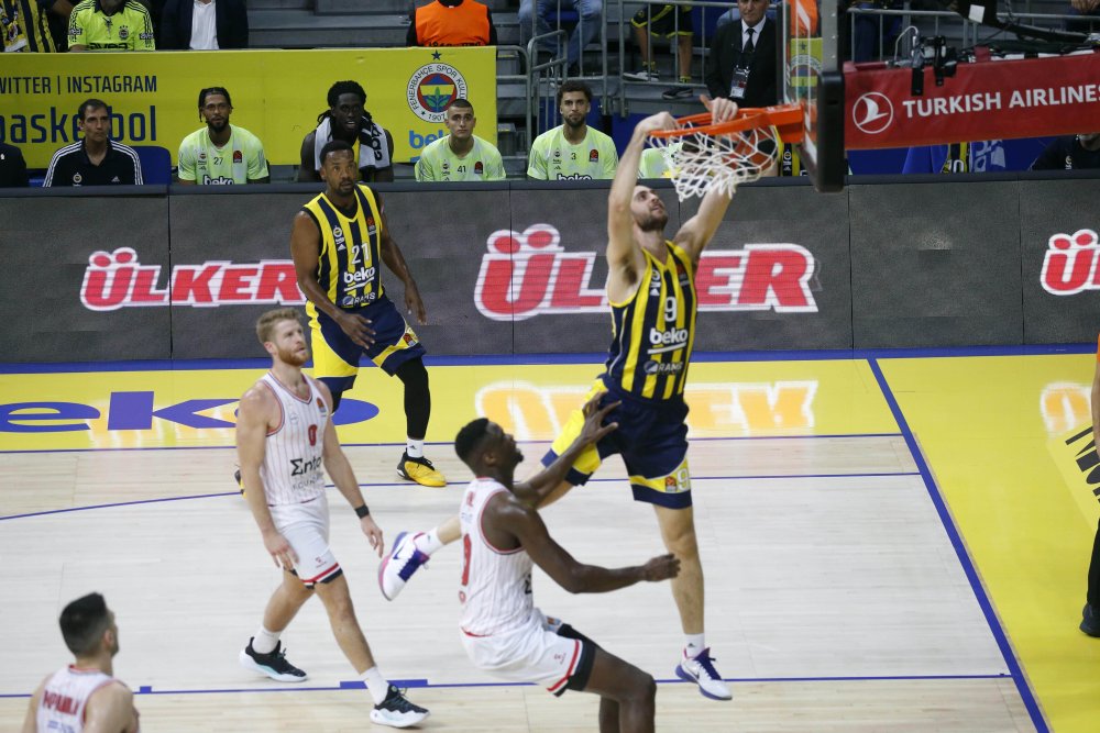 Fenerbahçe, Olympiacos'u devirdi!