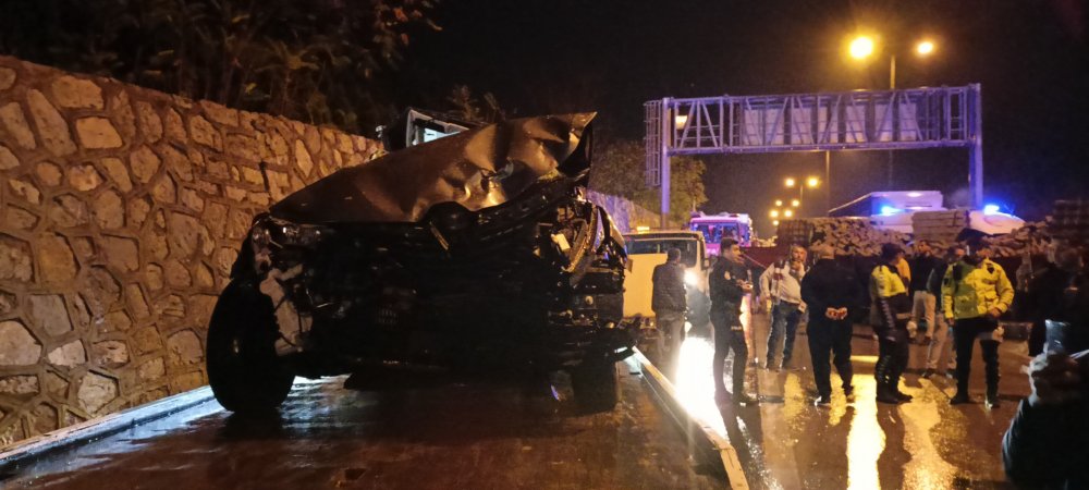 TEM'de büyük kaza! 18 araç birbirine girdi