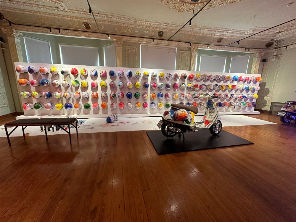 Jisbar, kişisel sergisiyle İstanbul'da: Gelir bağışlanacak