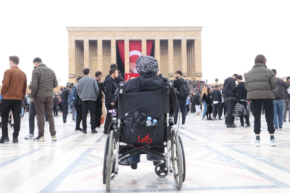 Vatandaşlar Ata'sına koştu...