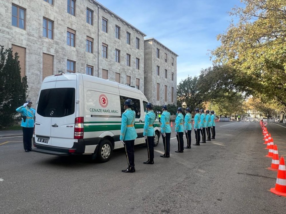 Eski bakan Ahmet Ziya Aktaş için TBMM'de cenaze töreni