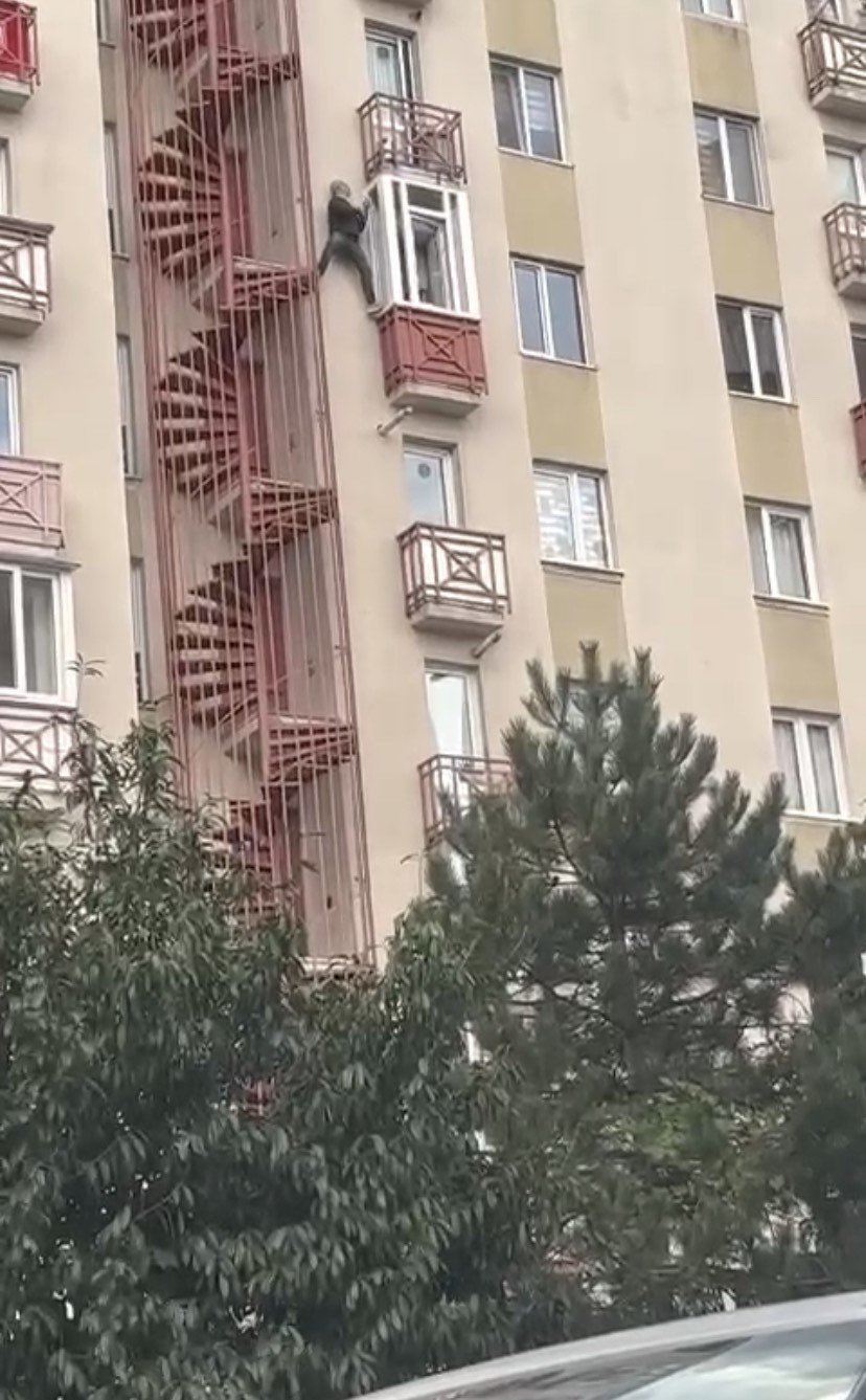 Tehlikeli tadilat kameralara yansıdı