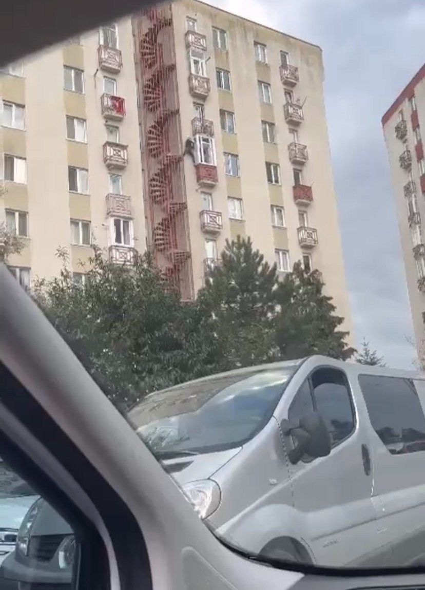 Tehlikeli tadilat kameralara yansıdı