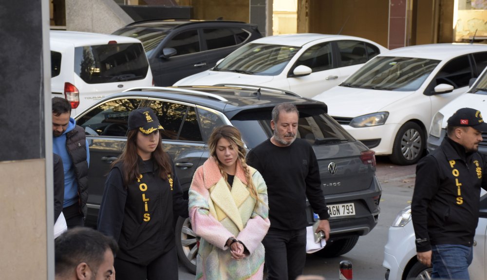 osyal medya fenomenleri Nihal ve Bahar Candan sağlık kontrolünden geçirildi