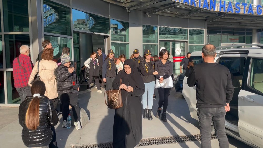 osyal medya fenomenleri Nihal ve Bahar Candan sağlık kontrolünden geçirildi