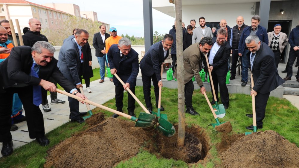 Başakşehir’de Hayır Ortakları Camii açıldı