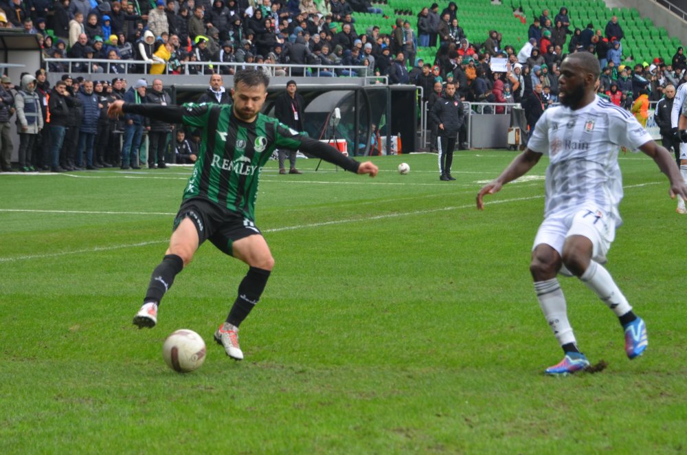 Beşiktaş hazırlık maçında Sakarya'yı 2-1'le geçti