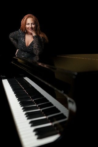 Mehveş Emeç’ten ‘Dünya Kadın Hakları Günü’ konseri