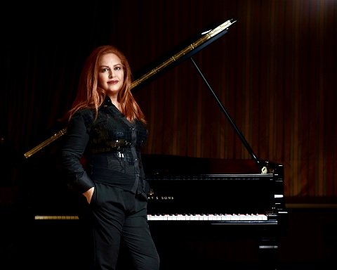 Mehveş Emeç’ten ‘Dünya Kadın Hakları Günü’ konseri