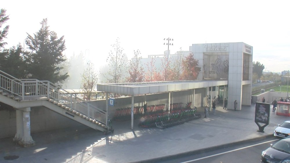 İTÜ Rektörlük binasında yangın: Kampüs duman altında kaldı