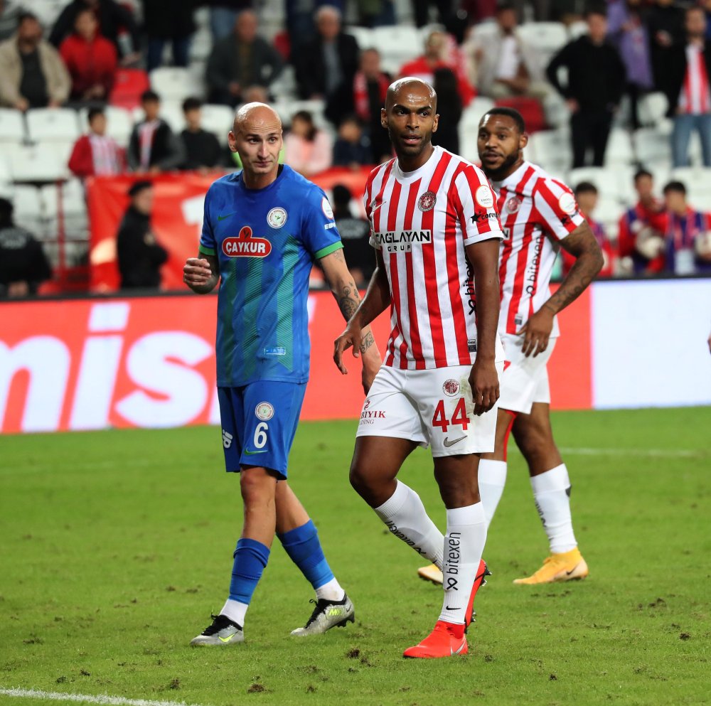 Naldo 80 gün sonra yeşil sahalara döndü