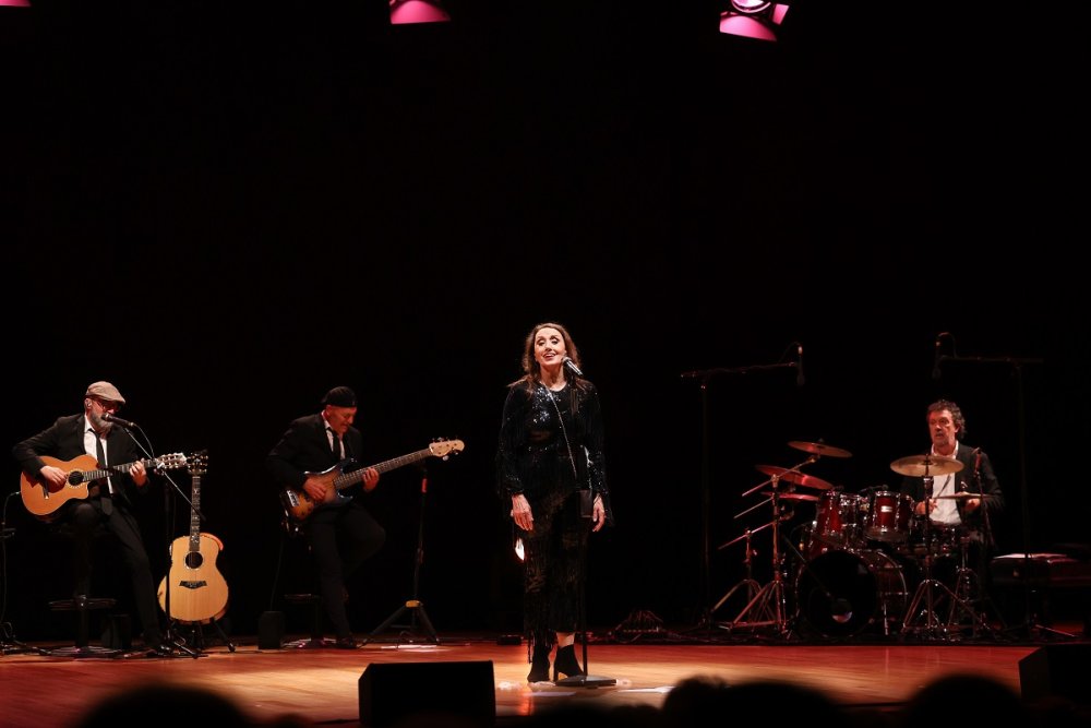 Luz Casal, İstanbul’da sahne aldı