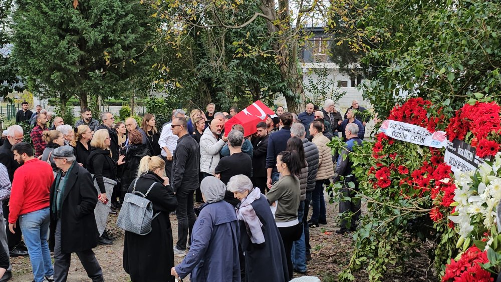 Can Gürzap toprağa verildi