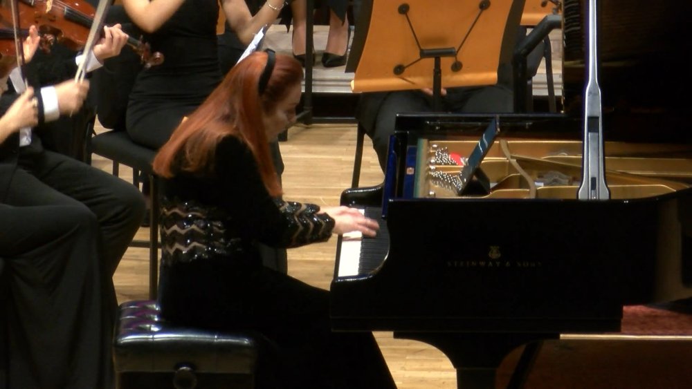 Mehveş Emeç'ten Dünya Kadın Hakları Günü'ne özel konser