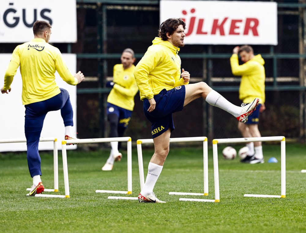 Fenerbahçe, derbi mesaisine devam etti