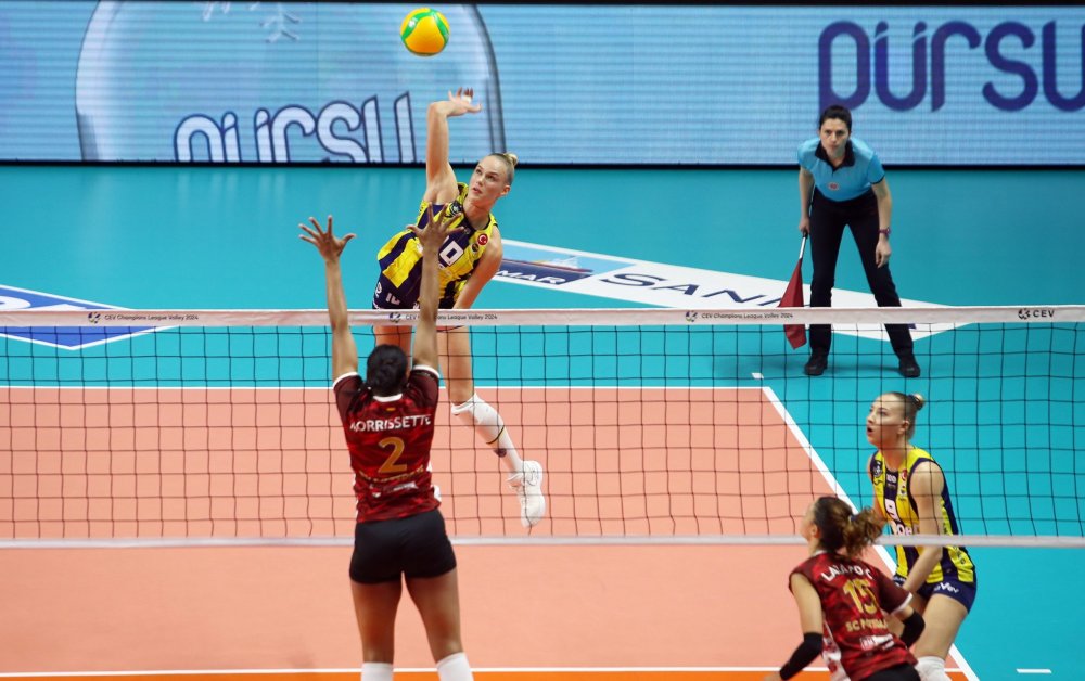 Fenerbahçe Opet Avrupa'da kayıpsız devam ediyor