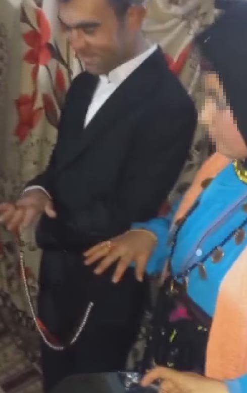 13 yaşındaki çocuk, 15 yaş büyük adamla nişanlandı!