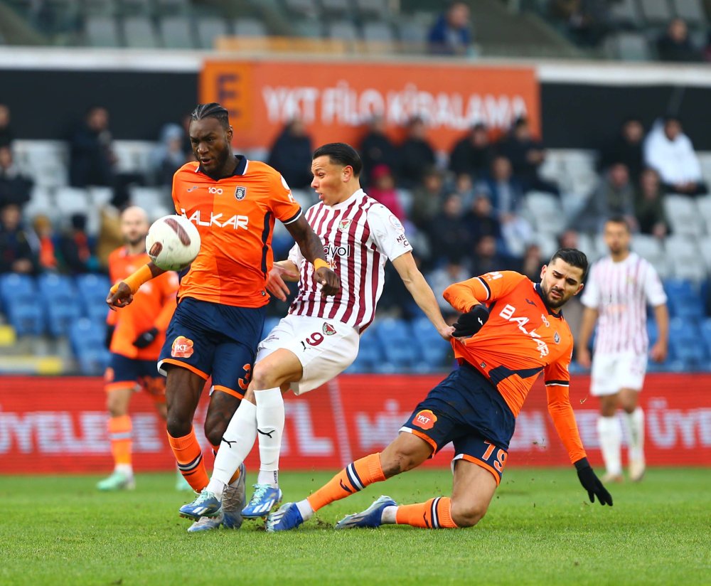 Başakşehir, Hatayspor'u tek golle geçti