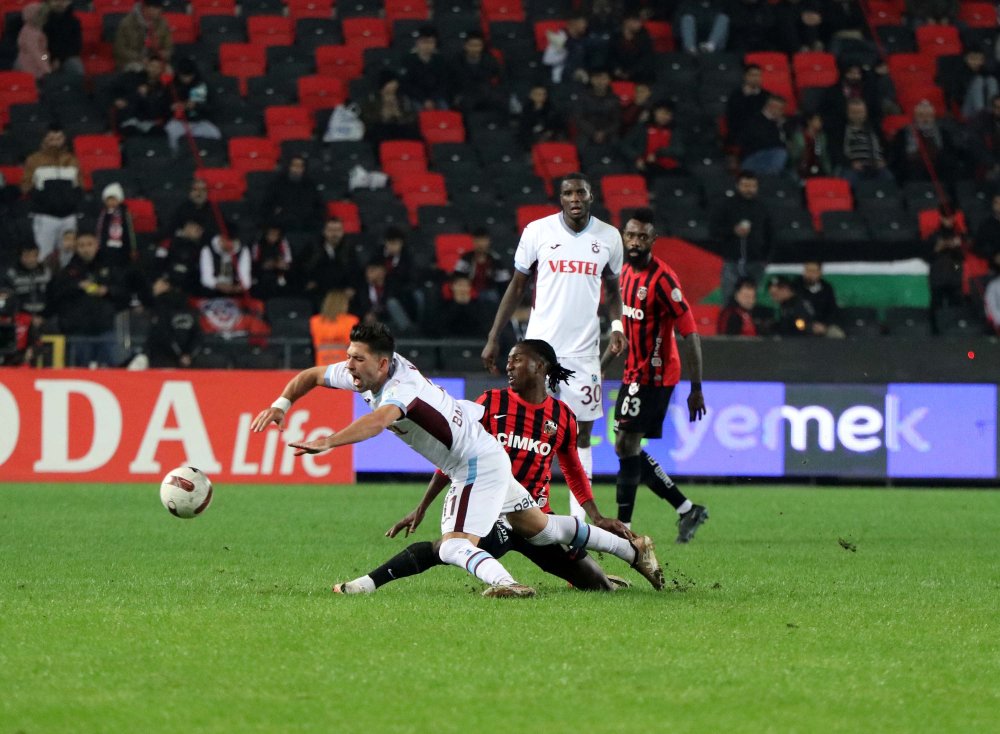 Trabzonspor 3 puanı 3 golle aldı