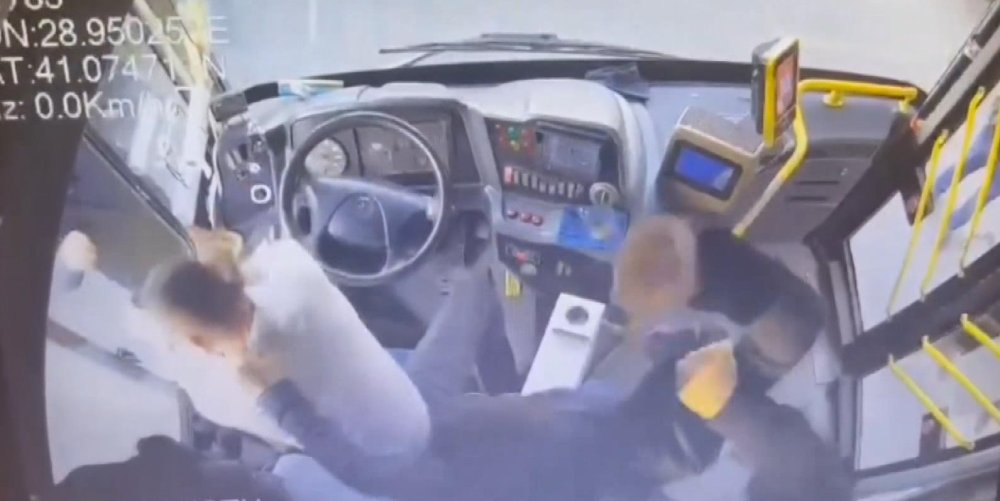 Yolcuya verdiği cevaba sinirlendi, polis İETT şoförünü darp etti