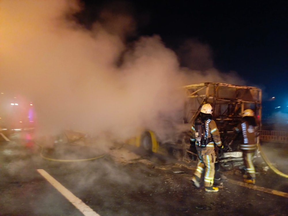 İETT otobüsü alev alev yandı