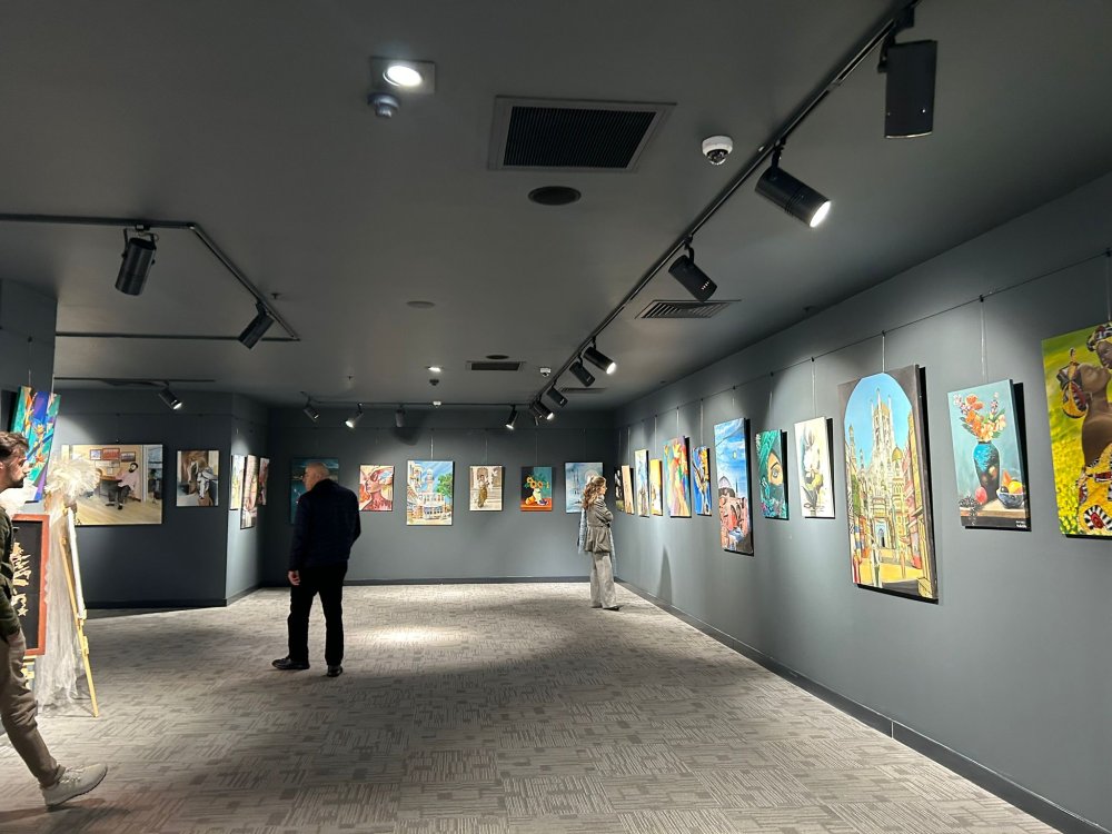 Cezaevi hükümlüleri ile öğrencilerden 'Hayat Resimle Başlar' sergisi