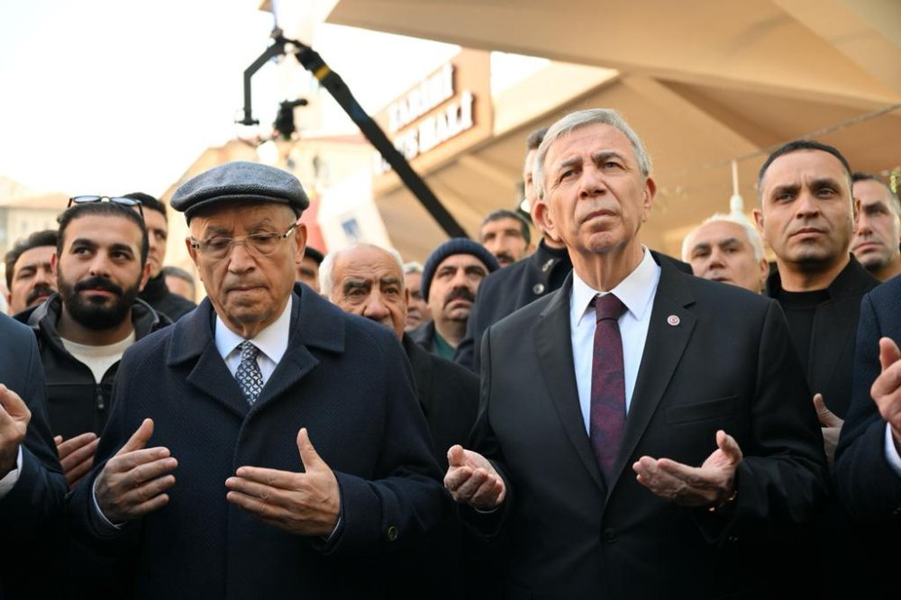 Mansur Yavaş: Korkaklıkla suçlanmak zoruma gidiyor