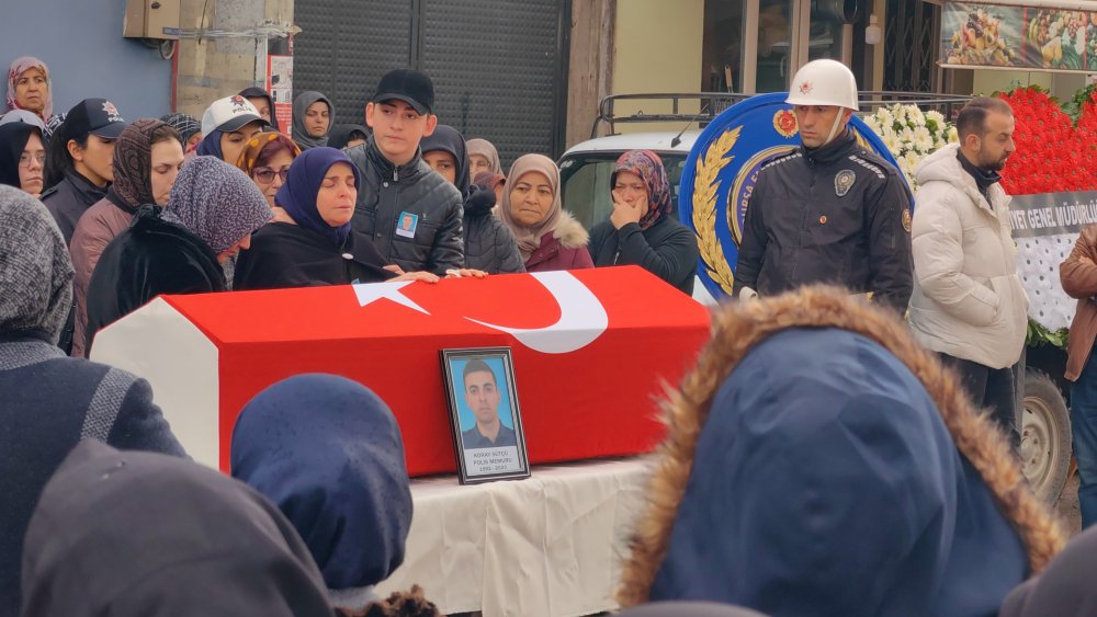 Cumhurbaşkanlığı polisi son yolculuğuna uğurlandı