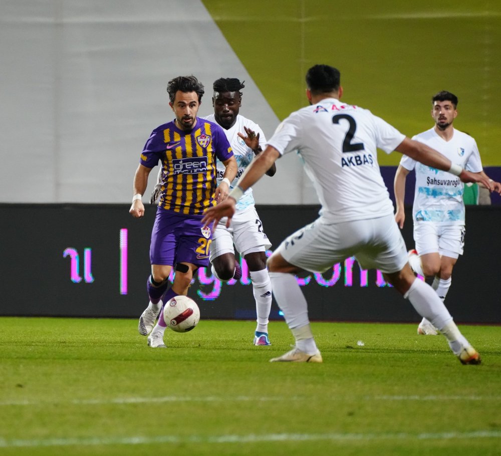 Eyüpspor dolu dizgin!