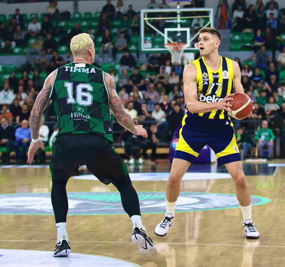 Fenerbahçe, Darüşşafaka'yı rahat geçti