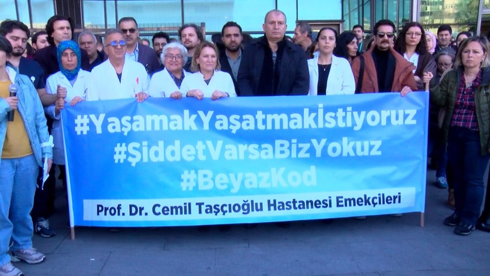 Saldırıya uğrayan doktorun babası adalet istiyor!