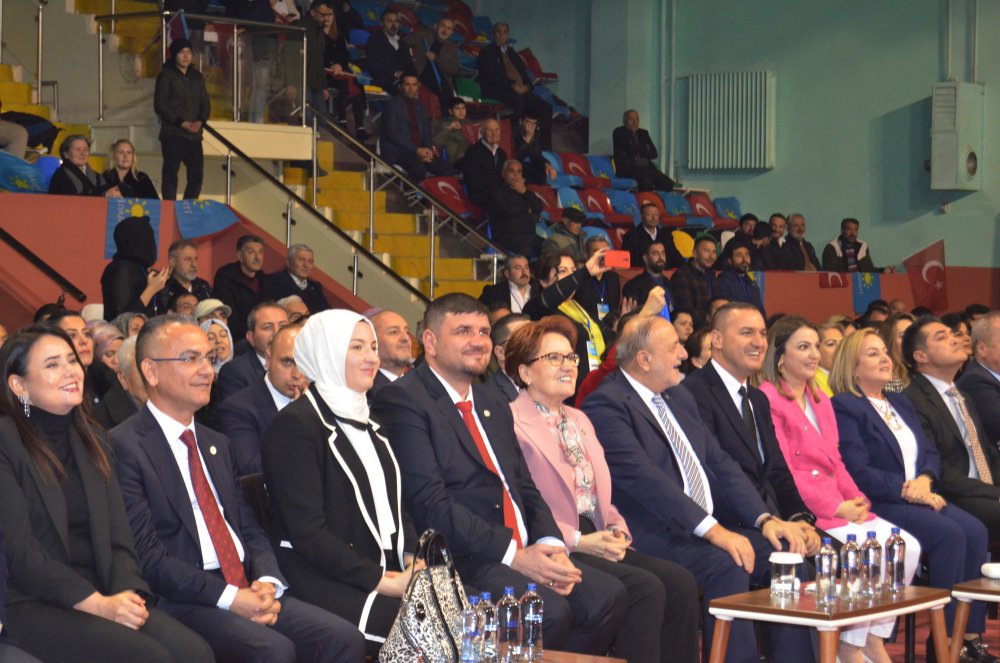 Akşener: Partimize uzanan elleri parça parça edeceğim