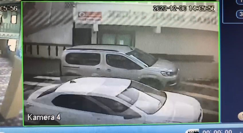 Güpegündüz sokak ortasında uzun namlulu silahlarla çatışma: Yeni görüntüler ortaya çıktı