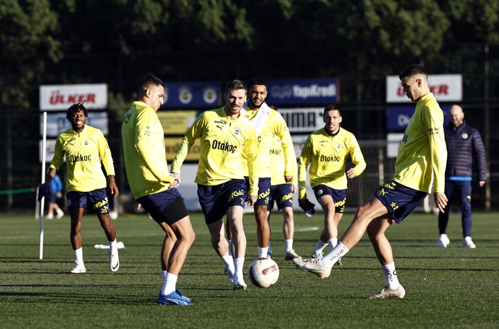 Fenerbahçe'de kadro sıkıntısı