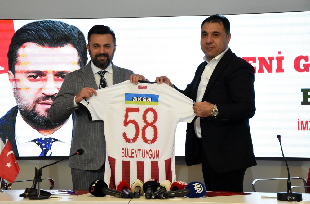 Sivasspor, Bülent Uygun ile sözleşme imzaladı
