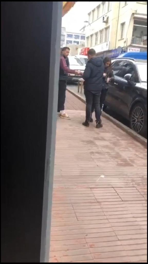 Değnekçilere gözaltı, para veren turistlere uyarı!