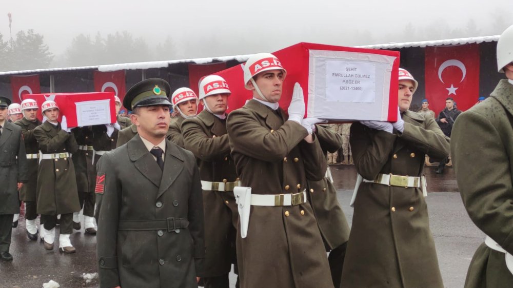 Kahraman şehitlerimiz memleketlerine uğurlandı